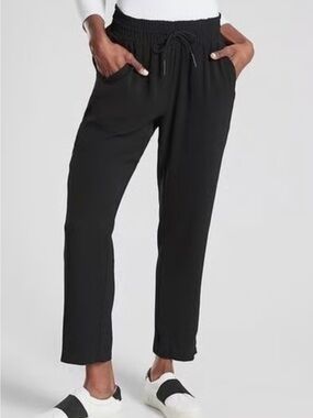 Athleta Metropolis Straight Leg Pants Black Size 6 Ankle Zip